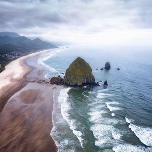 Meet your Posher, Evelia